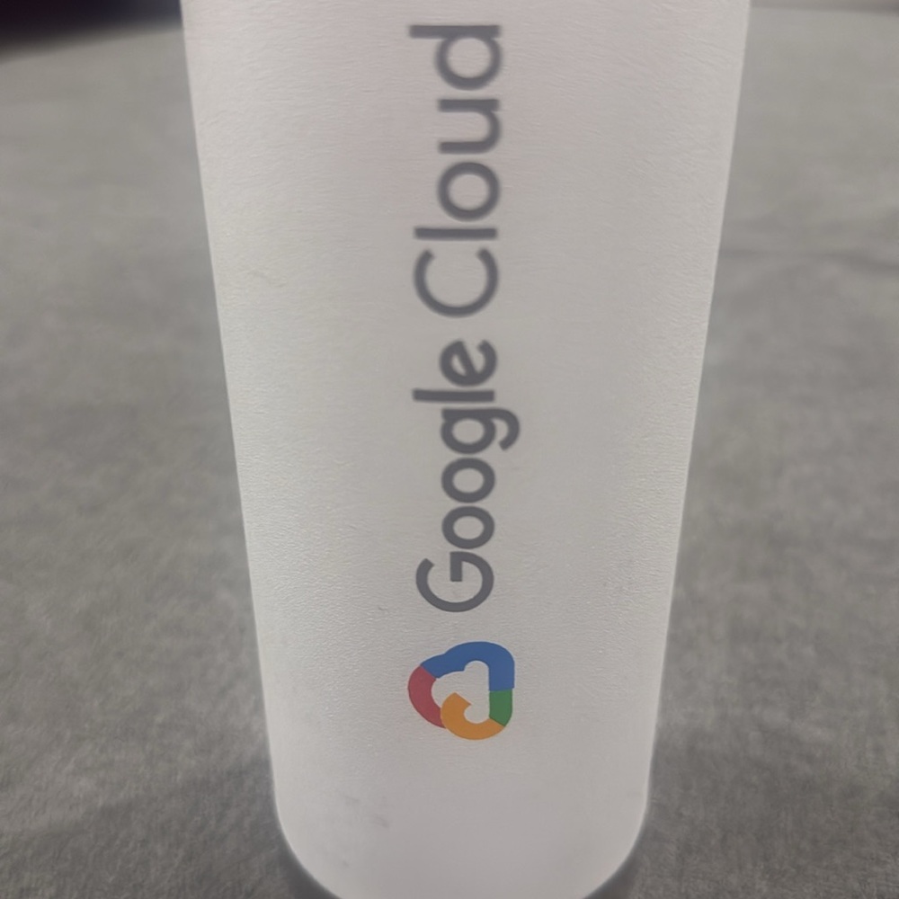 Google Cloud Tech Silicone Valley Computer Gamer - Picture 2 of 7